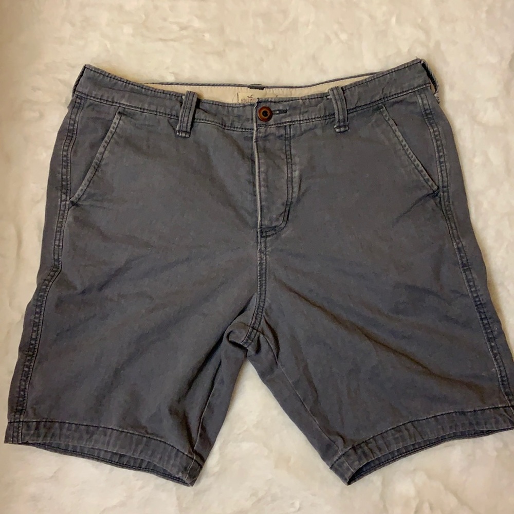 Hollister Shorts Men’s Size 34 Dark Gray
